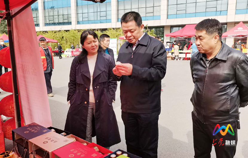 1602842990469008010.jpg 海清——张东文.jpg